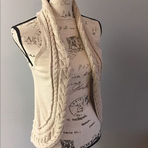 Banana Republic Beige Cocoon Sweater Vest